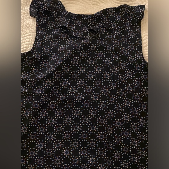 Loft Ruffle Blouse! - Picture 2 of 4